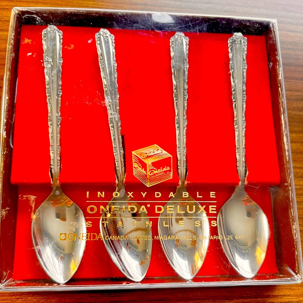 New!! Vintage Oneida Deluxe Teaspoons 6" Set Of 4, In Original Package